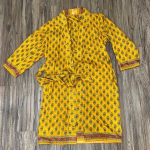 DGY robe new never worn